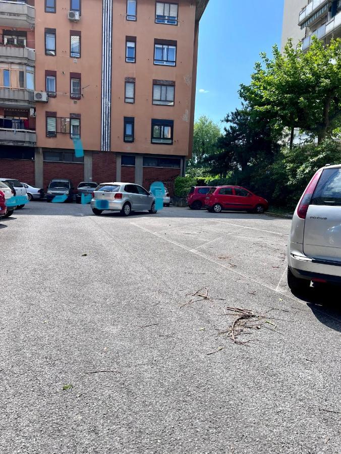 Appartamento Ultimo Piano Con Parcheggio Trieste Esterno foto