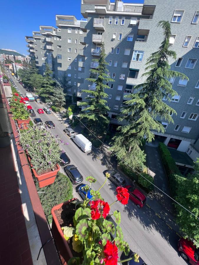 Appartamento Ultimo Piano Con Parcheggio Trieste Esterno foto